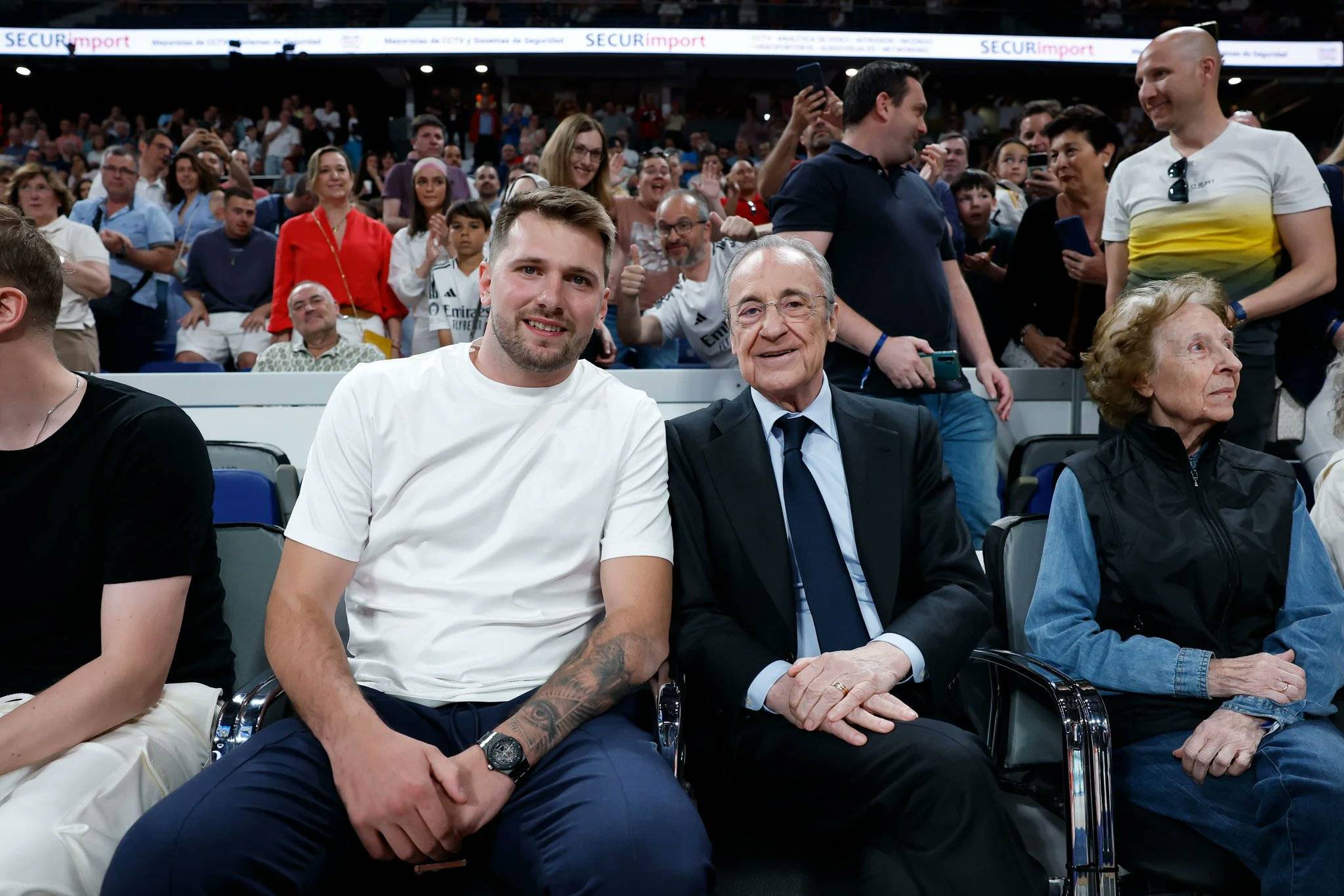 东契奇焦点对战，Scout与80激战RNG分钟，重返赛场胜负难料！引发球迷热议的简单介绍